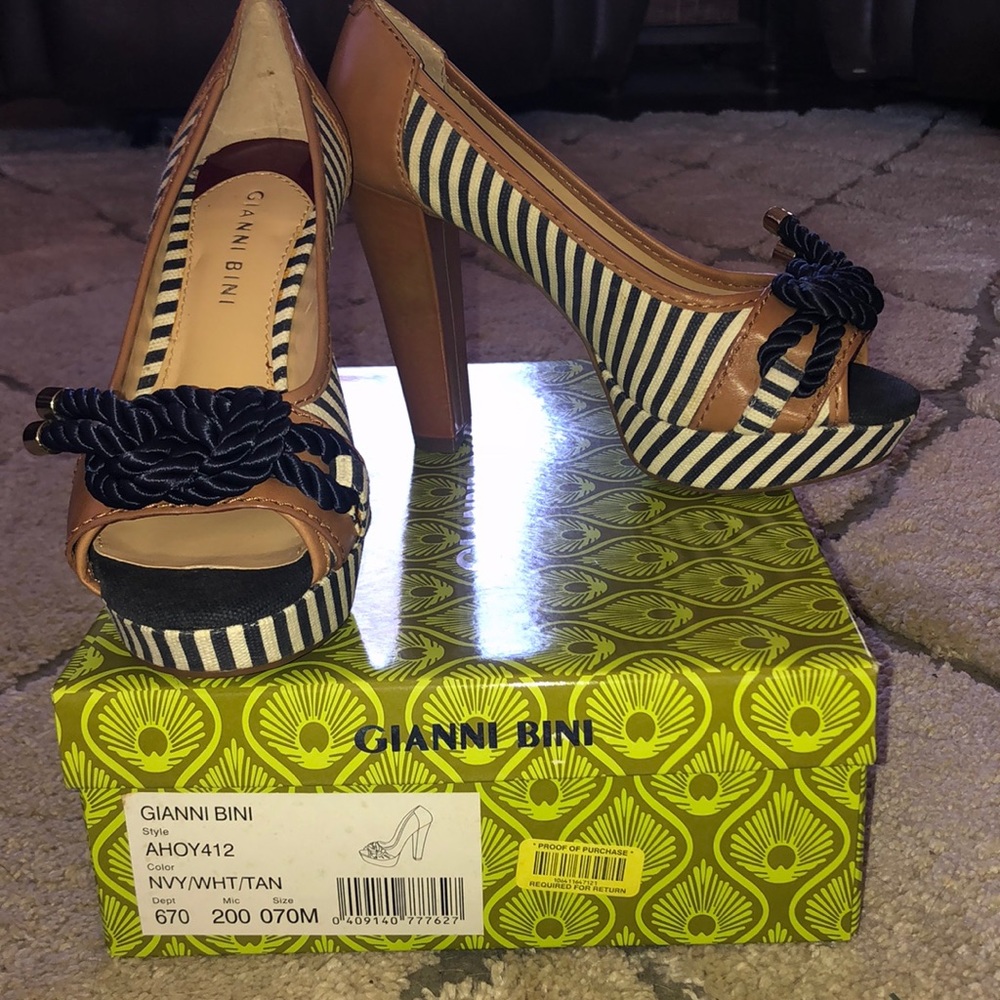 Gianni Bini Heels NEVER worn!